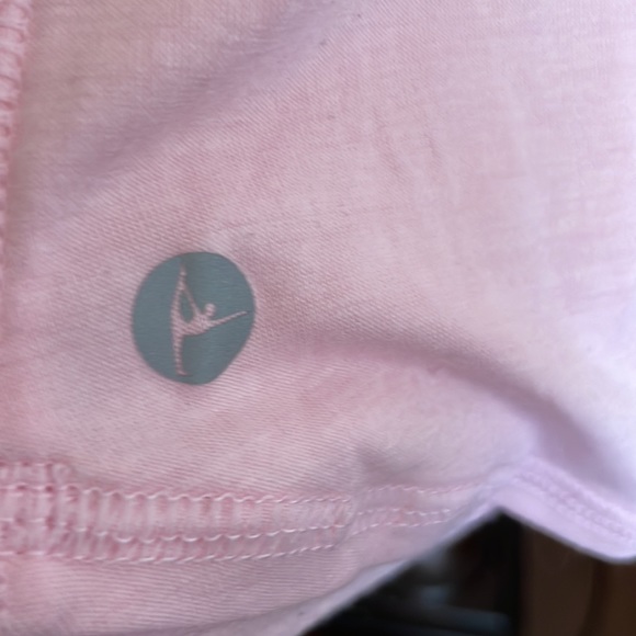 Dance shirt and Spandex Shorts - Picture 6 of 10